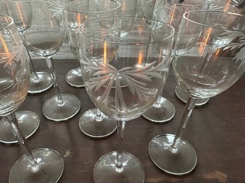 Set Of 14 Romanian  Toscany Crystal Bow And Flower Etched Wine Glasses