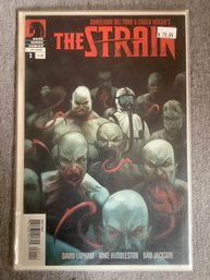 Comic Lot #8 First Print Of The Strain