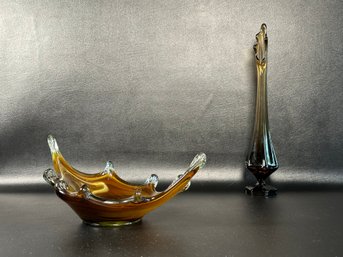 A Pairing Of Vintage Collectible Art Glass: Stretched Bowl & Vase