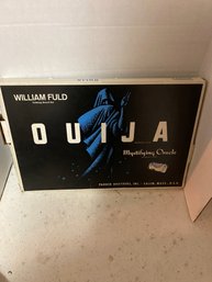 Vintage  Willium Fuld OUIJA Board 600