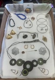 Good Collection Lot Of Jewelry Thread Necklace, Bracelets, Bangles, Ear Rings, Fish Pin & Pins. JJ/A3