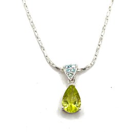 Gorgeous AVON Designer Light Peridot Color With Blue Stones Pendant Sparkly Necklace