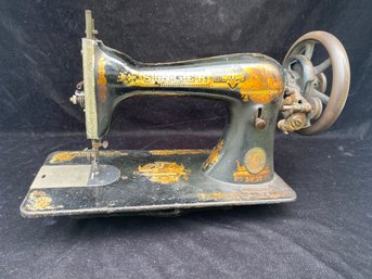 Singer Model 27 Sewing Machine Antique