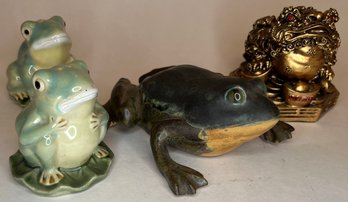 Lot Frog Toad Figurines - Whimsical Salt & Pepper Shakers - Realistic Terra Cotta - Asian Feng Shui Money Toad