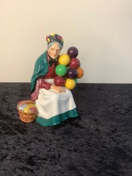 ROYAL DOULTIN THE OLD BALLOON SELLER FIGURINE