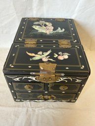 Fine Vintage Chinese Lacquered Wood Jewelry Box With Carved Mother Of Pearl Inlay