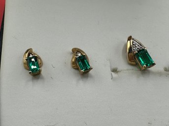 Emerald & Diamond Earrings And Pendant In 10K Gold