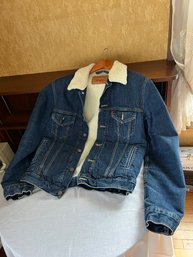 Like New Levi Strauss Blue Denim Jacket With Shearling Type Lining
