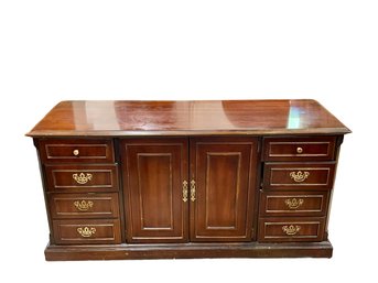 Lane Credenza With 8 Drawers And Center Cabinet - Original Key Included