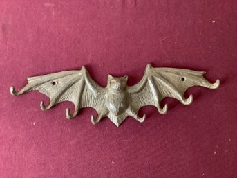 IRON BAT HANGERS