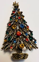 VINTAGE SIGNED ART RHINESTONE CHRISTMAS TREE BROOCH