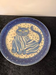 BLUE AND WHITE POTTERY CAT PAINTED PLATE
