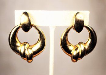 Pair Vintage Gold Tone Large Earrings Ear Clips Signed Bijoux Cascio