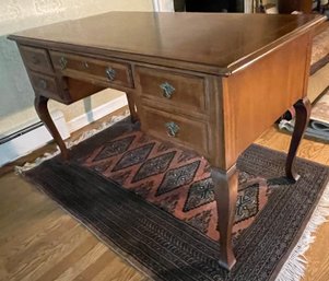 Fine Vintage Wooden Desk With Inlay And Cabriole Legs