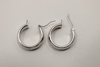 14k White Gold Hammered Look Hoop Earrings