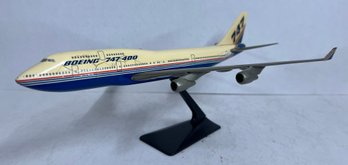 Boeing 747-400 Model Plane