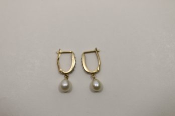 14k Yellow Gold Pearl Earrings