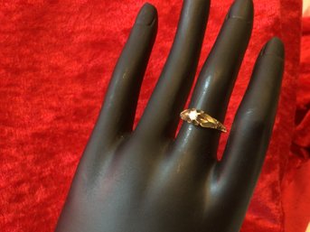 14 K GOLD DIAMOND RING SIZE 6.5