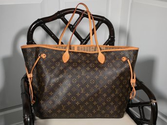 Fabulous Authentic Large LOUIS VUITTION Neverfull Bag - Brown Monogram Fabric  - Fantastic Condition !