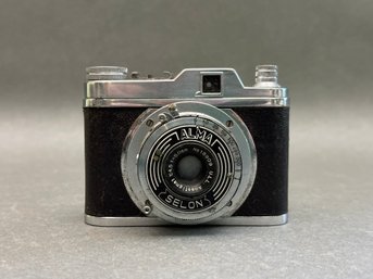 Vintage Alma Four Film Camera Made In Japan, 1939-1943