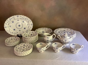 MYOTT Finlandia Hand Painted China Set