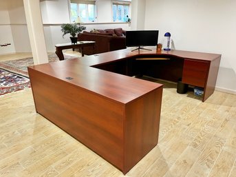 Global Wood Group High Quality Canadian Office Desk