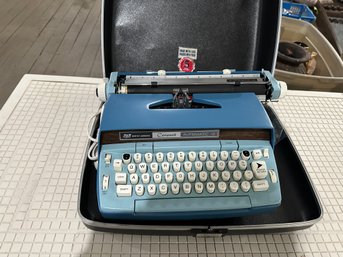 Smith Corona Coronet Automatic 12 Electric Typewriter With Case