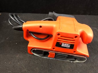 Black And Decker BR300R Belt Sander