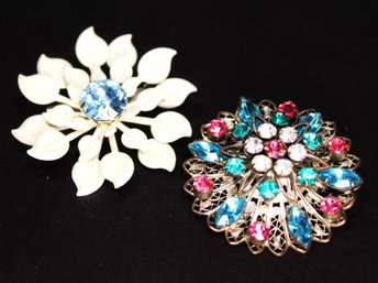 Lot: Two Rhinestone Flower Brooches