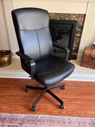 Rolling Desk Chair With Adjustable Seat - Faux Leather