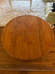 Drexel Knotty Pine Round Farm Table