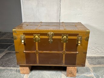 Fabulous Vintage Greyhound Luggage Trunk