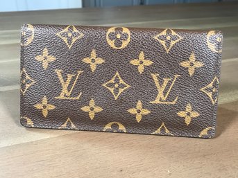 Fabulous Louis Vuitton Checkbook Cover Or Wallet - Like New Condition - Great Looking Piece - Looks New !