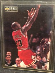 1997 Upper Deck Collector's Choice Michael's Magic Michael Jordan Card #392 - M