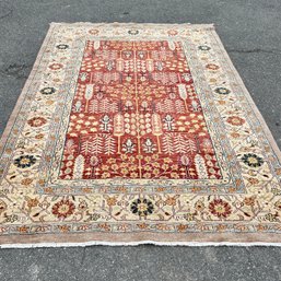 A Safavieh Wool Hand Knotted  Rug - 9.25 X 6