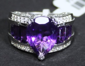 Very Fine Sterling Silver Ladies Ring Genuine Amethyst Ladies Dinner Ring Size 6