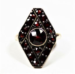 Fine Antique Sterling Silver Bohemian Garnet Ladies Ring Size 7