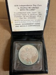 Nice 1978 Independence Day Coin 'A People Reunited With Its Land' Proof/Marked 'mem'