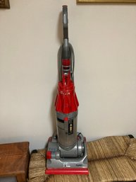 Dyston Red Vacuum Model Dco7