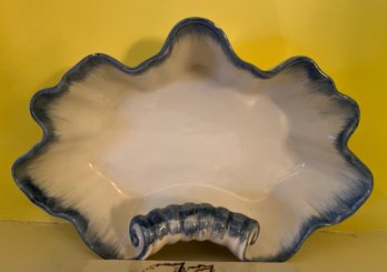 Porcelain Shell Catchall Dish