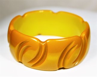 Vintage Wide Butterscotch Bakelite Carved Bangle Bracelet