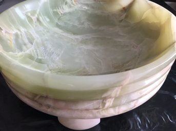 Beautiful Green Onyx Bowl, 9 LB 4 Oz, 10 Diameter 3 1/2 Inch High