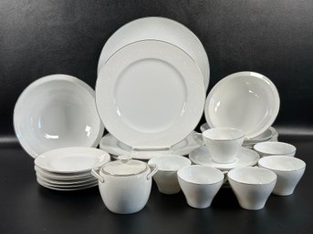 Vintage China By The Modern China & Table Institute, Made In Japan, Enchantment Pattern, Service For  Six