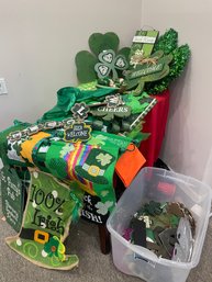 Luck Of The Irish: St. Patrick's Day Decor- Lot One