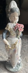 Vintage LLADRO #1304 Valencian Girl With Flowers