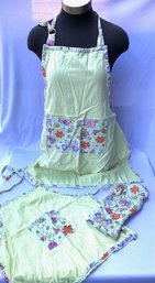 Mother Daughter Apron Set W/ Oven Mit