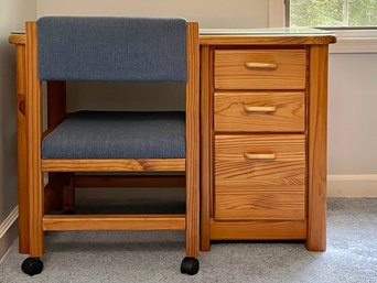 This End Up Furniture Co. Woods End Student Desk And Chair With Casters ( Retail $1,036 )