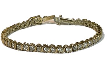 Sterling Silver 925 Tennis Bracelet Having White Stones 7 1/4' Long.