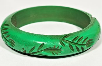 Vintage Painted Green Bakelite Plastic Carved Bangle Bracelet