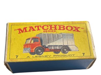 Vintage Matchbox #7 Refuse Garbage Truck 1966  (***box Has A Few Spots On One Side See Pics)